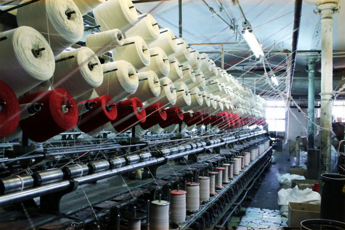 В Таджикистане выросли объемы выпуска экспорта и импорта текстиля